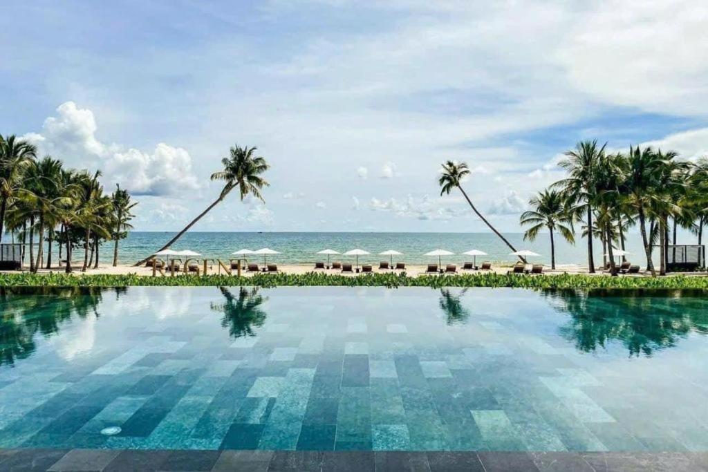 Marina Resort Waterfront Minh Phu Quoc Beach Swimming Pool 外观 照片
